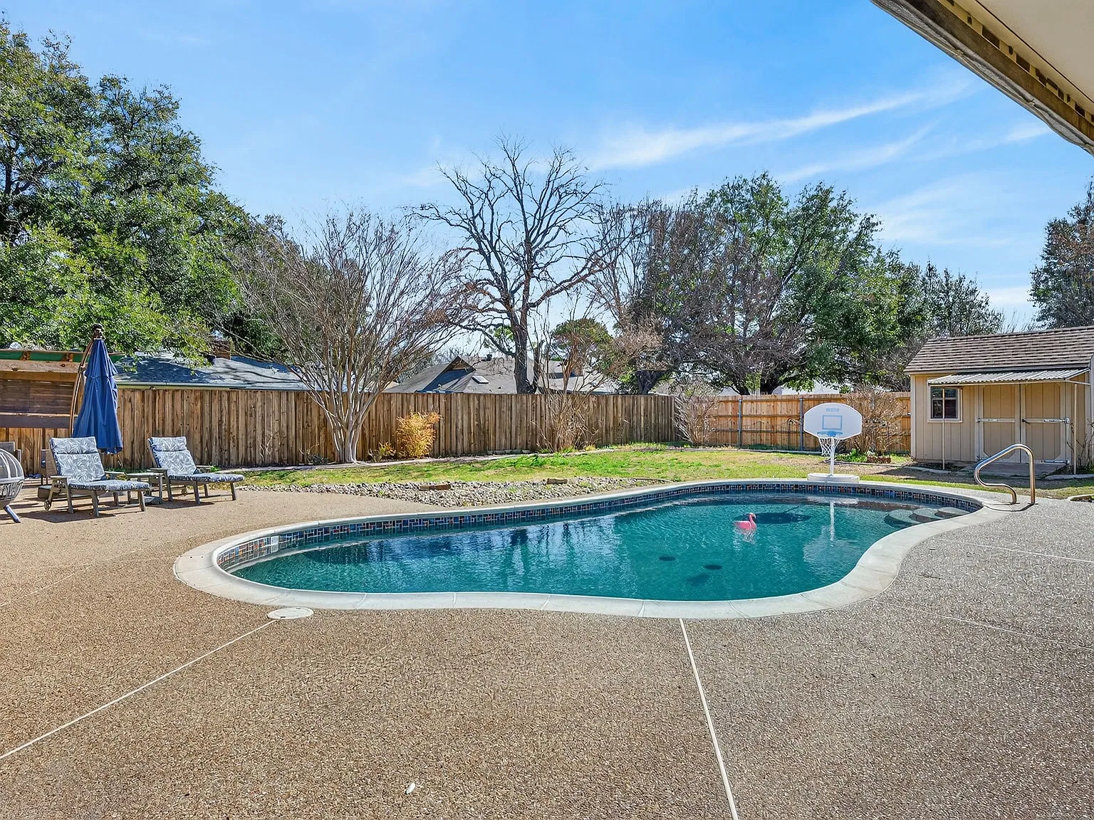 1121 Dove Hollow Rd — Photo 1