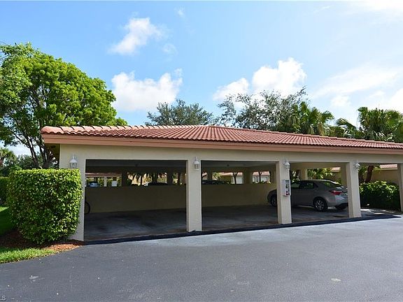 2nd image of 6655 Huntington Lakes Cir APT 103