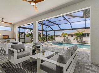 1923 SW 27th TER, CAPE CORAL, FL 33914