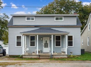 209 S Railway St, New Baden, IL