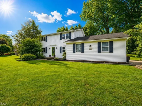 9864 Beryl St NW, Canal Fulton, OH 44614