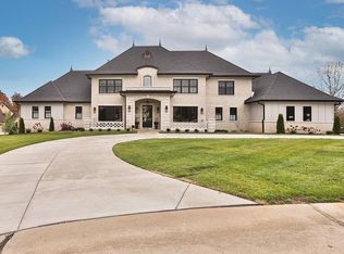 1 Devonworth Ct, Town and Country, MO 63017
