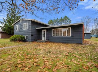 905 SW 4th Ave, Grand Rapids, MN 55744