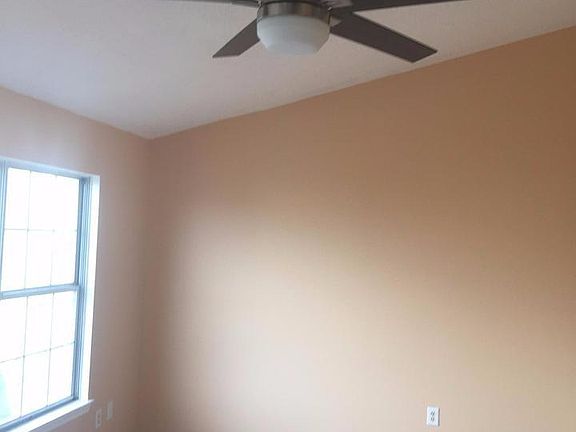 Master Br with ceiling fan