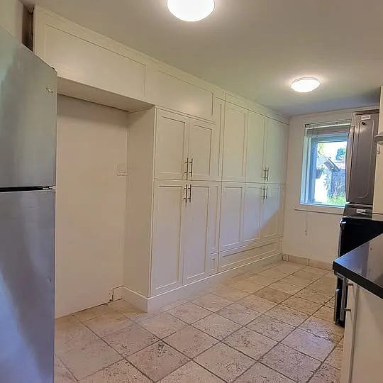 1021 Beaumont Dr — Photo 3