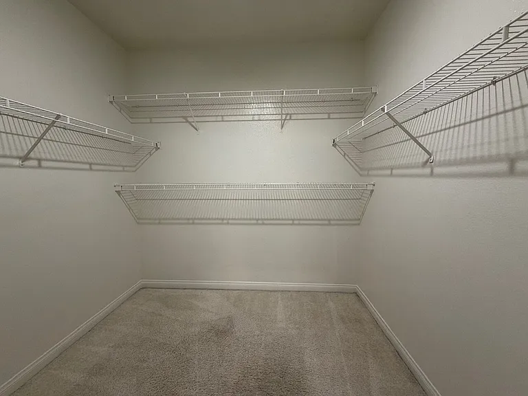 900 Heavenly Hills Ct #204 — Photo 26
