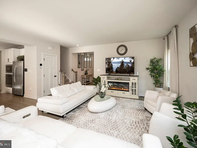 5432 Holley Oak Ln — Photo 18