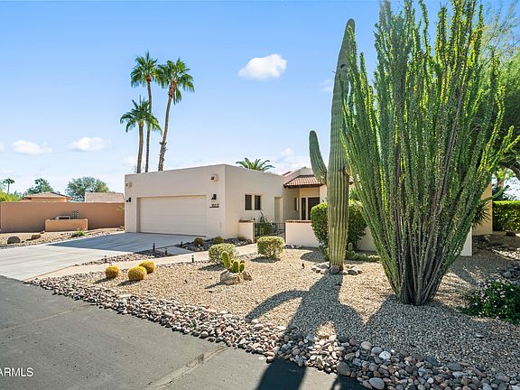 3rd image of 18637 E Mazatzal Cir