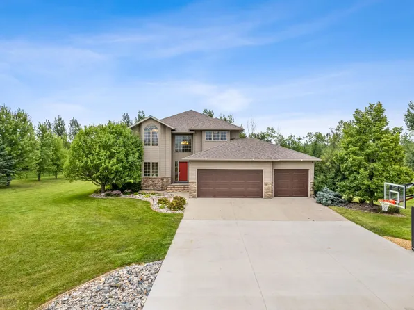 5220 73rd St S, Horace, ND 58047