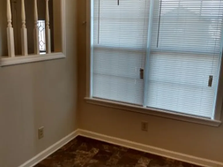 2306A Raleigh Ct — Photo 3