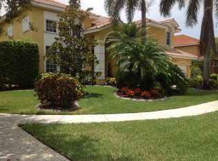 1254 NW 163rd Ter, Pembroke Pines, FL 33028