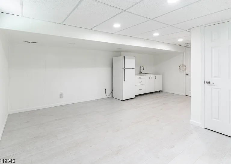 80 White Meadow Rd — Photo 12
