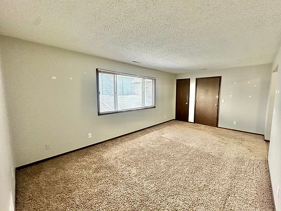 3rd image of 830 15th Ave SW #3
