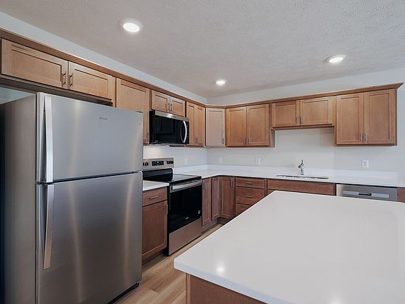 2nd image of 5049 W Madison Pl