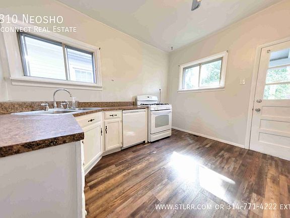 5th image of 3810 Neosho St