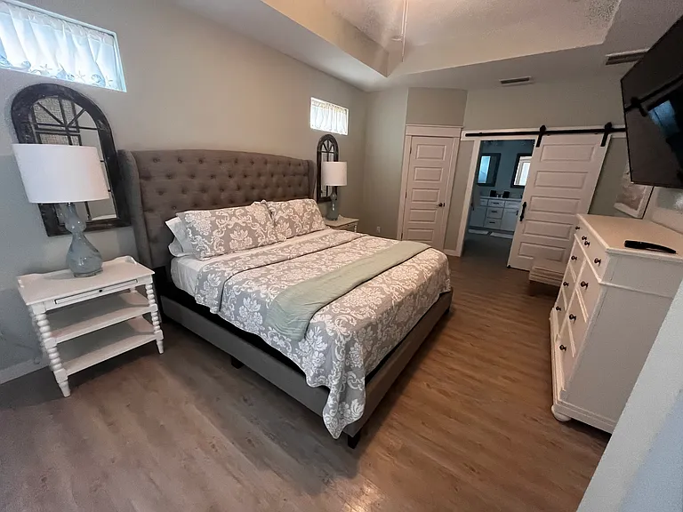 422 Le Grand Dr — Photo 13