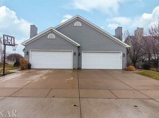 1212 Onyx Ln, Normal, IL 61761