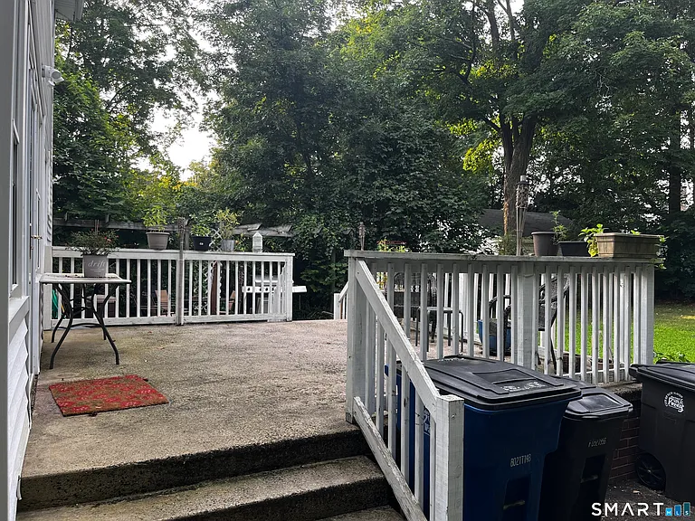 21 Elmwood Rd — Photo 4