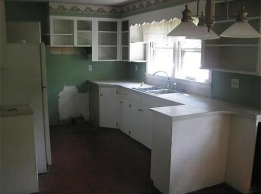 3rd image of 46 McKinstry Ave