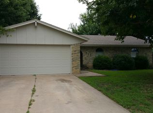 717 Garden Grv, Yukon, OK 73099