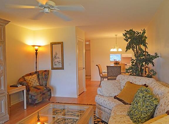 2nd image of 315 Saint Andrews Blvd APT D27