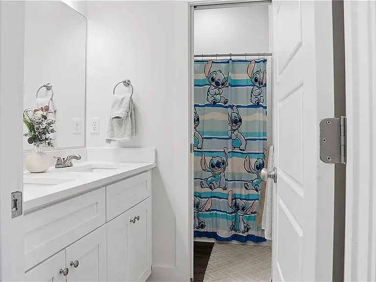 2917 Pretty Lake Ave — Photo 6