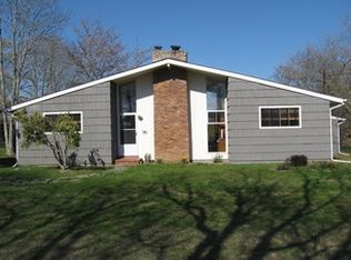 99 Hedges Ln, East Hampton, NY 11937