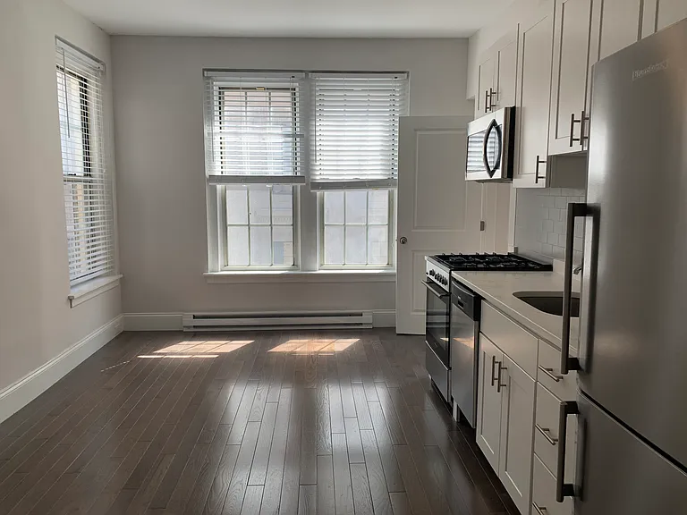 107 Jersey St #8 — Photo 1