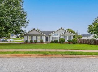 100 Feldspar Ln, Greer, SC 29650