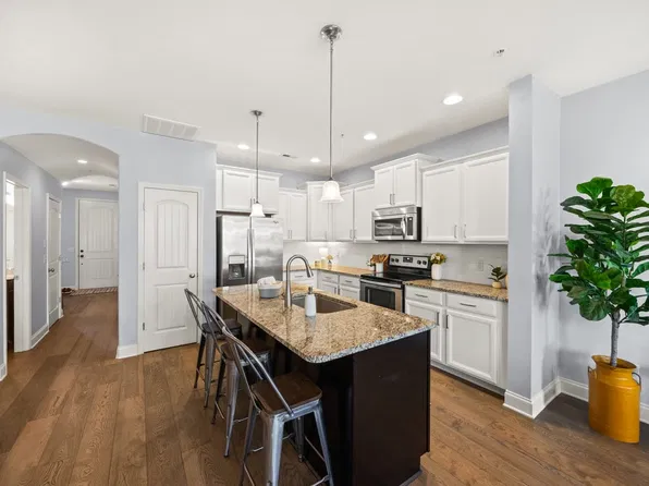 216 Bixby Private Ln, Hendersonville, TN 37075