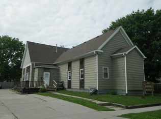 911 18th Ave, Council Bluffs, IA 51501