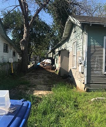 3rd image of 122 Sonora St
