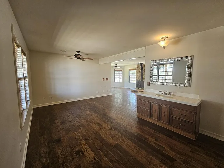 22530 Rolling Meadows Dr — Photo 45
