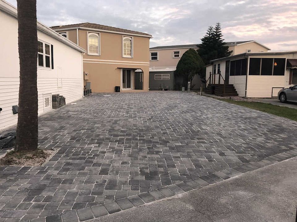 1st image of 309 Nettles Blvd