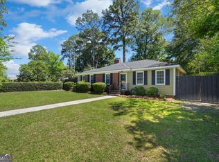 1217 E Derenne Ave, Savannah, GA 31406