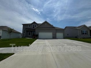 12953 S 54th St, Papillion, NE 68133