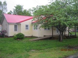 1002 W Houston St, Cloverport, KY 40111