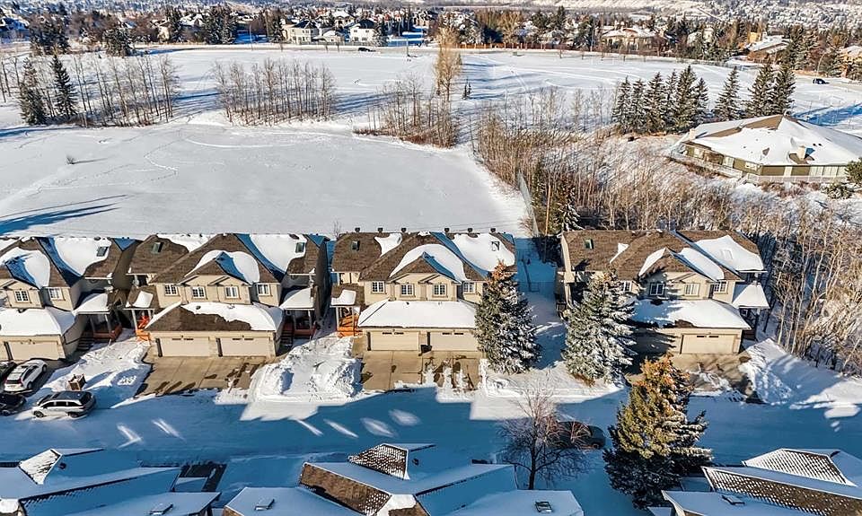 1st image of 32 S Prominence Park SW