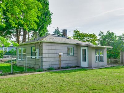 6604 SE Insley St #A, Portland, OR, 97206