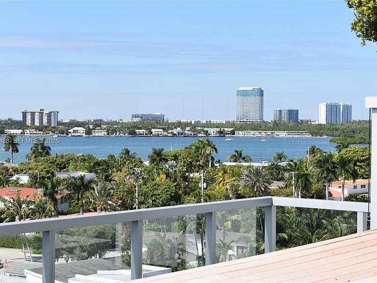 9940 W Bay Harbor Dr #6D — Photo 36