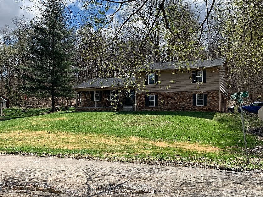 1st image of 7211 Woods Dr