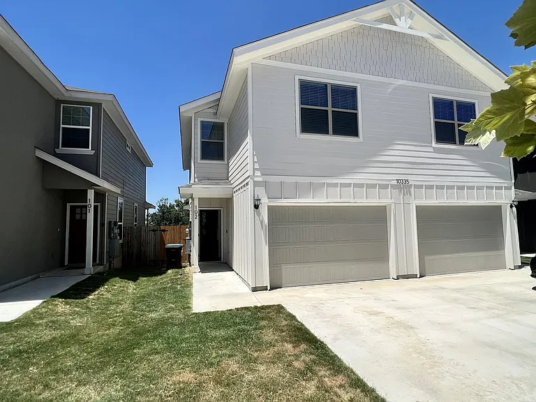 10335 Lynwood Crk — Photo 2