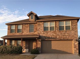 10528 Unity Dr, Fort Worth, TX 76108