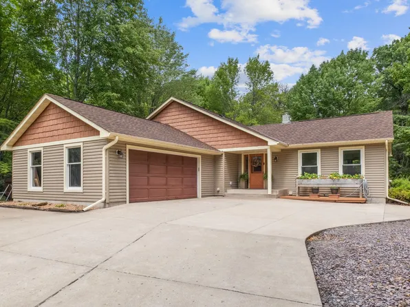 7505 S Orinoco Cir NE, Stacy, MN 55079