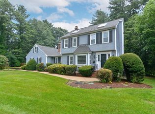 28 High St, Walpole, MA 02081