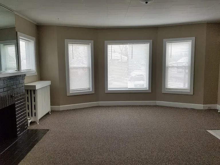 209 N Suffolk St #3 — Photo 9