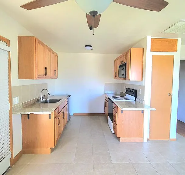 1130 E Gamebird Rd — Photo 7