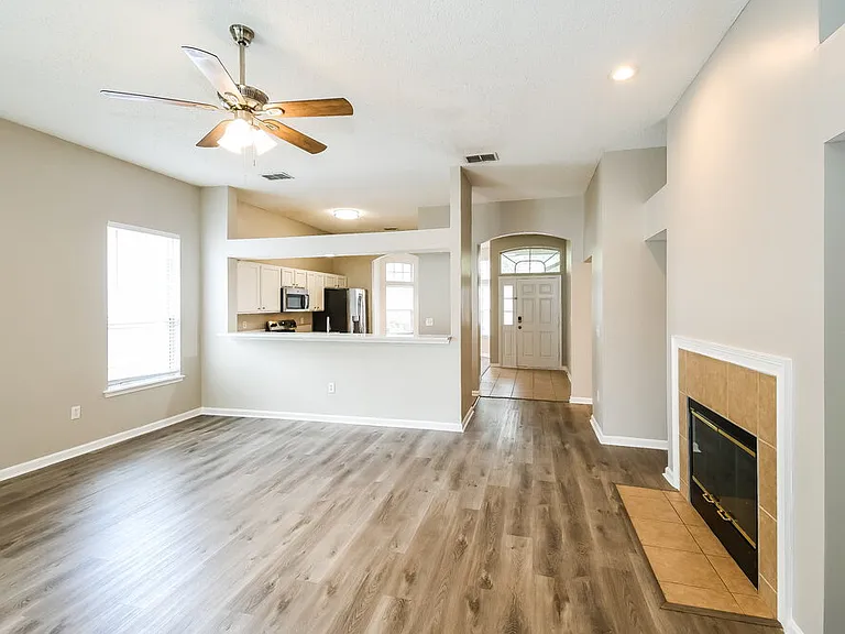 3949 Leatherwood Dr — Photo 4