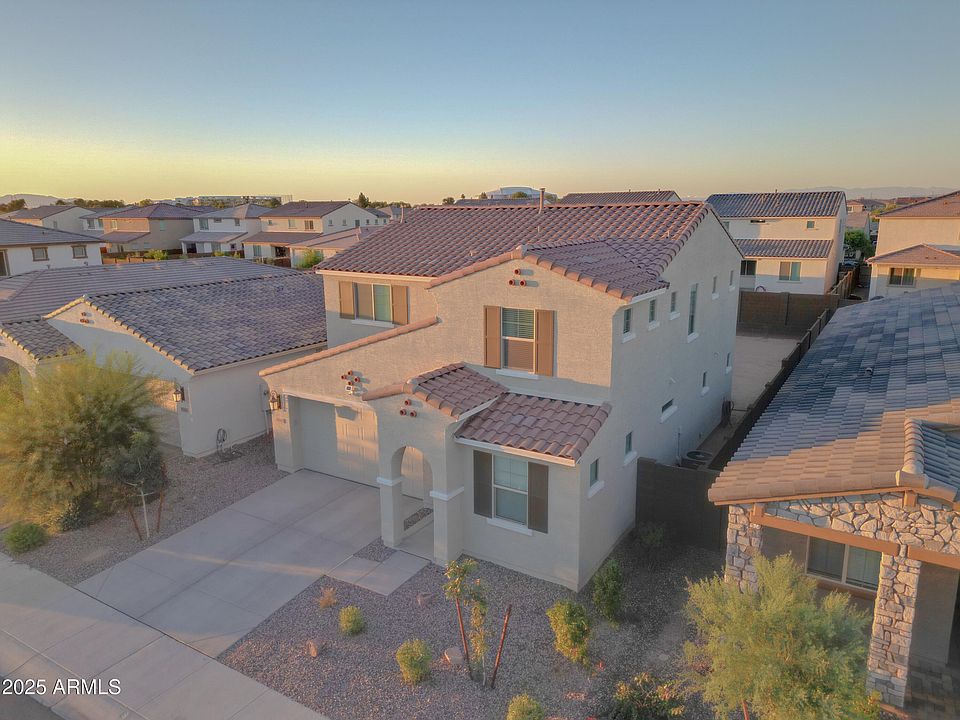 1st image of 8942 W COLTER Street