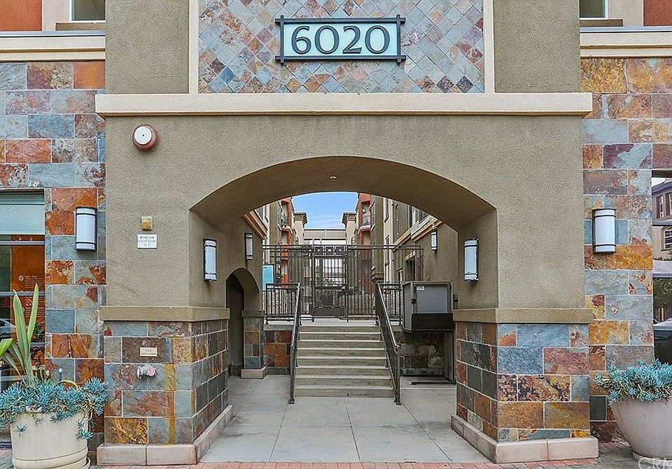 1st image of 6020 Seabluff Dr Unit 224
